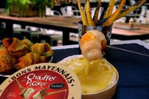 Camembert Mayennais